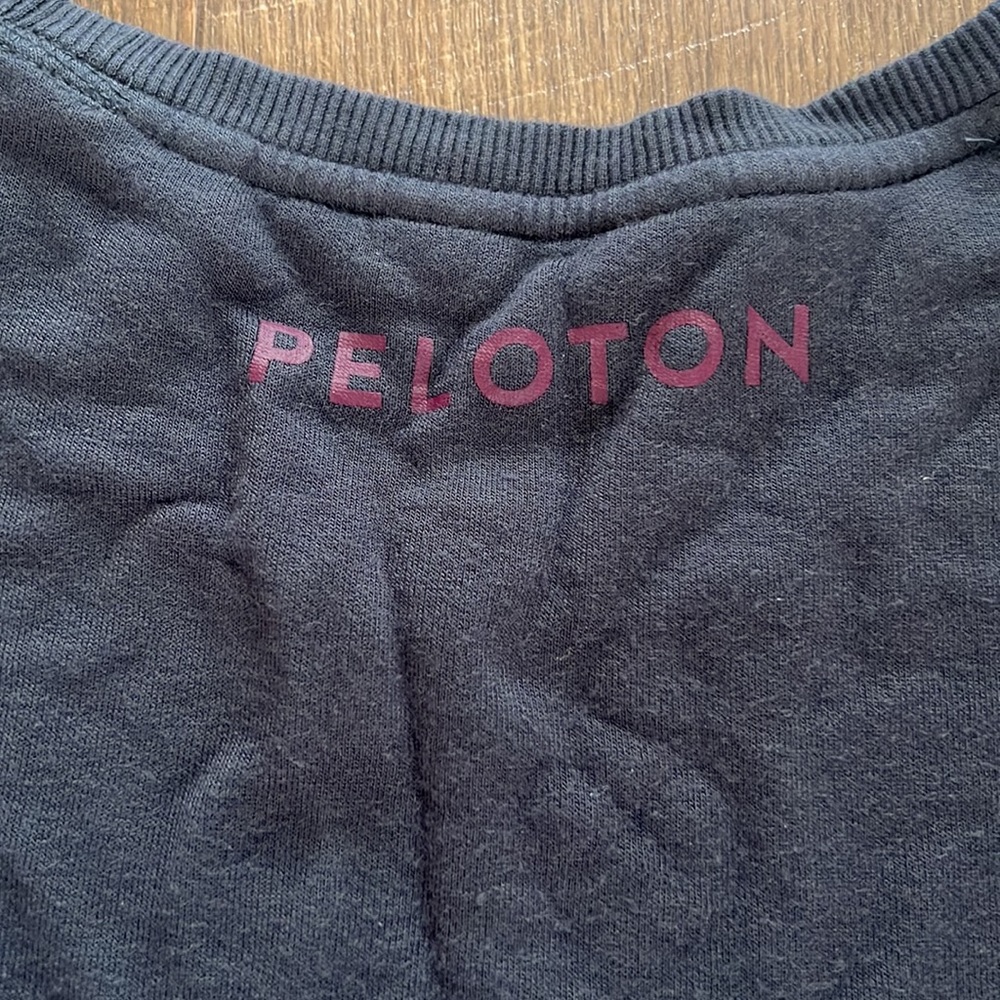 Women’s Peloton Weekender Side Slit Long Sleeve Top - Picture 8 of 10